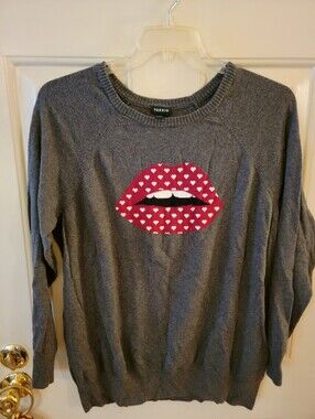 torrid Gray Crewneck Sweater with Red Heart Lips Graphic